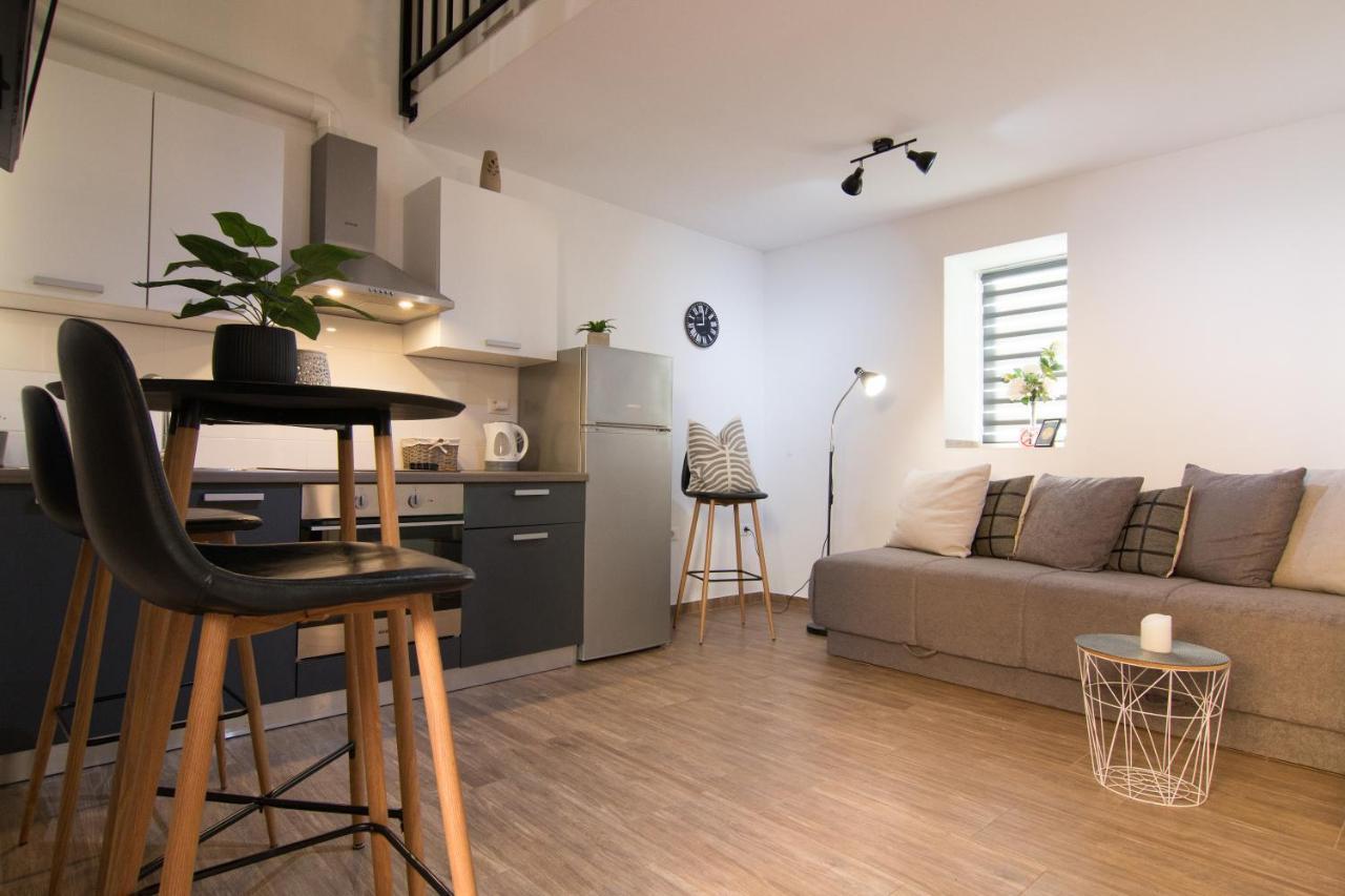 Moet With Garden Apartment Pula Ngoại thất bức ảnh